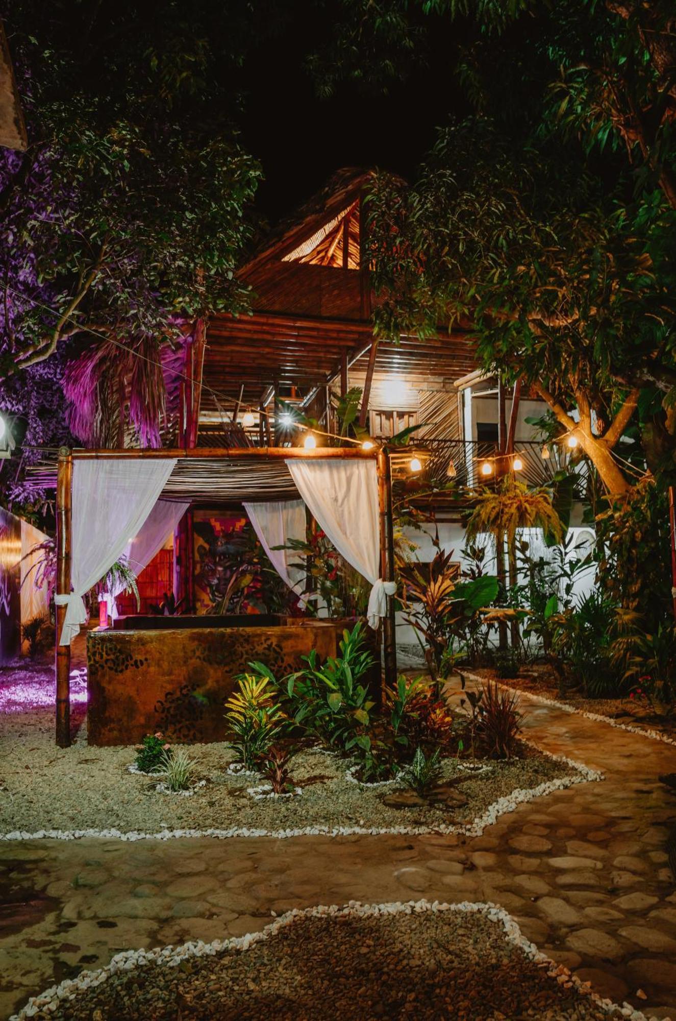 Kasakola Hotel Palomino Exterior foto